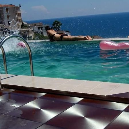 Apartments Monte Ulcinj Luaran gambar